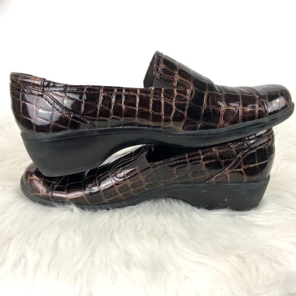 Clarks 8.5 M Womens Brown Croc Print Comfort Clogs Shoes - Picture 6 of 8